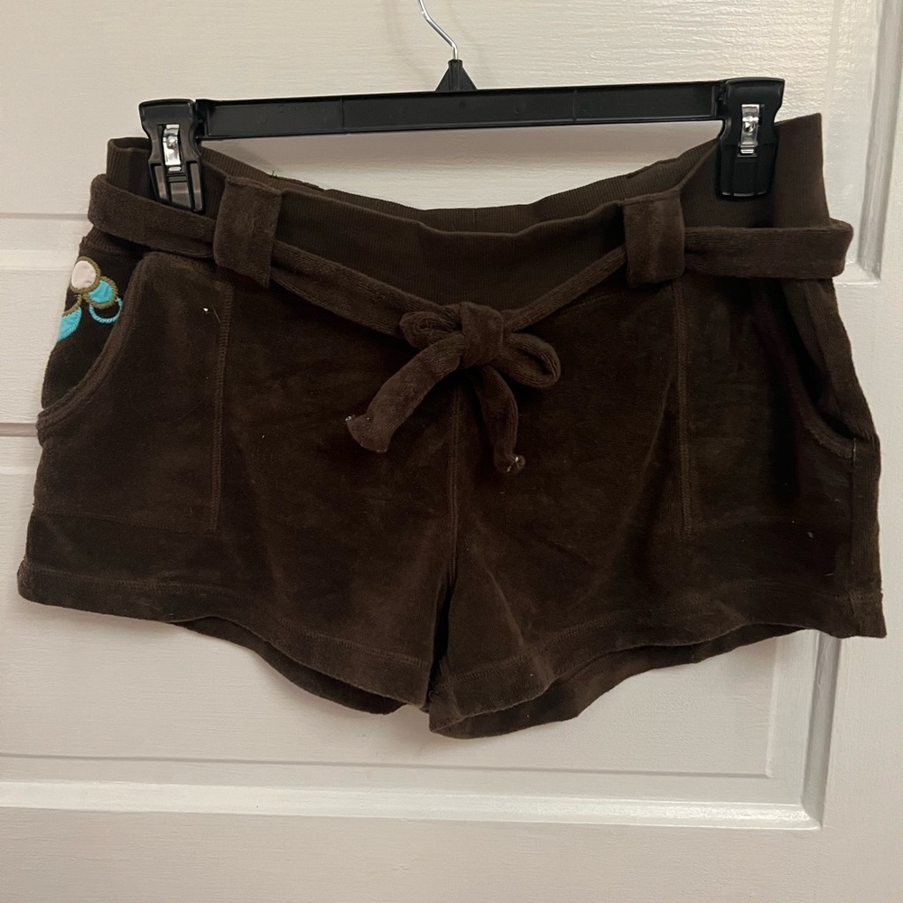 Brown Terry cloth shorts with embroidered flowers